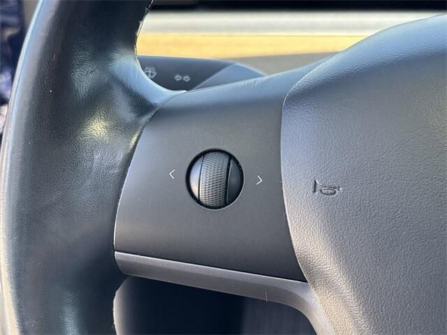 2018 Tesla Model 3 Long RangeImage 23