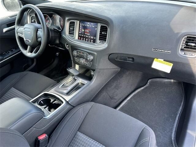 2023 Dodge Charger SXT RwdImage 13