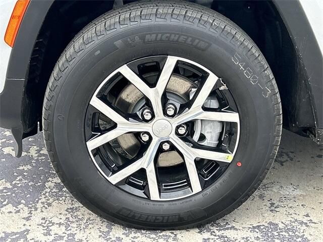 2024 Jeep Grand Cherokee Limited 4x4Image 10