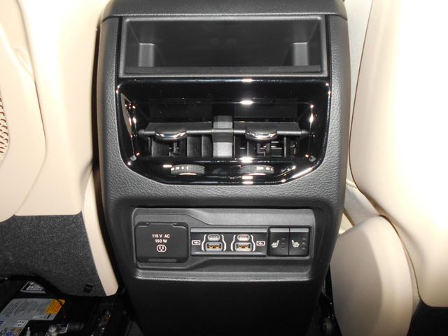 2025 Jeep Grand Cherokee Limited 4x4Image 17