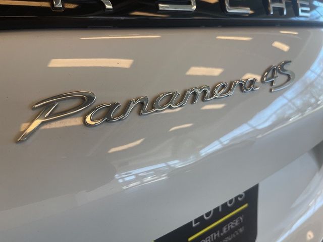 2020 Porsche Panamera 4SImage 24