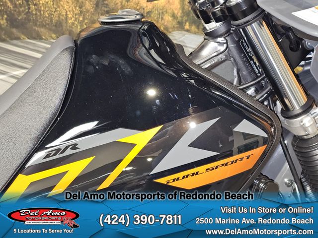 2025 Suzuki DR650S Image 14