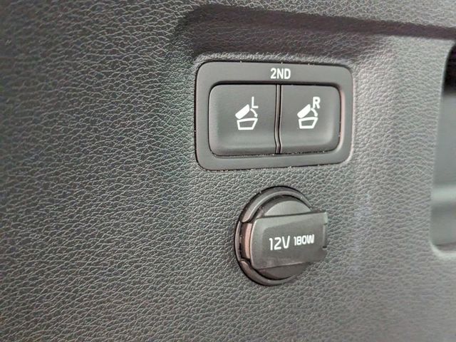 2021 Kia Telluride SX in a Ebony Black exterior color and Blackinterior. Johnson Dodge 601-693-6343 pixelmotiondemo.com 