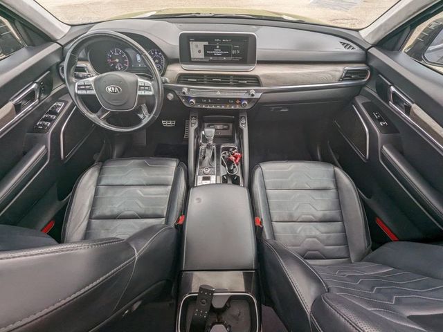 2021 Kia Telluride SX in a Ebony Black exterior color and Blackinterior. Johnson Dodge 601-693-6343 pixelmotiondemo.com 