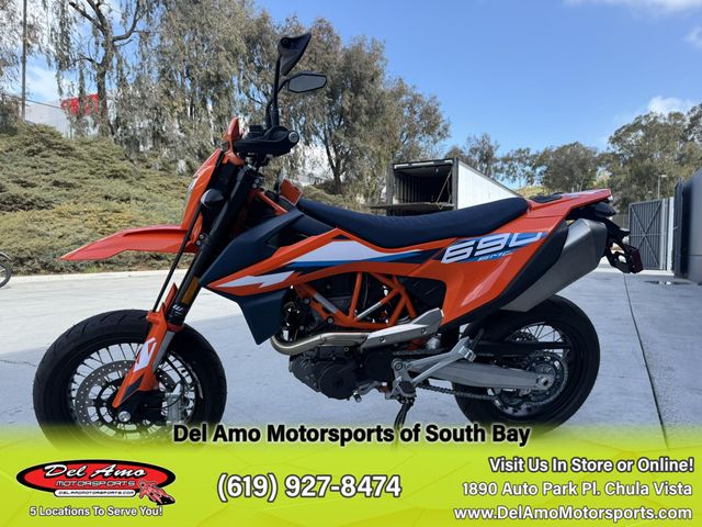 2024 KTM 690 SMC R Image 6