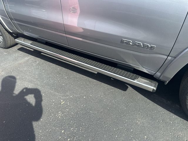 2025 RAM 1500 Laramie Crew Cab 4x4 5