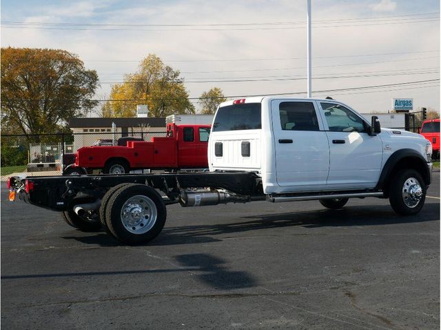 2024 RAM 5500 Tradesman Chassis Crew Cab 4x4 84