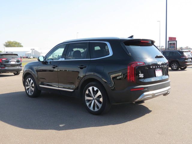 2022 Kia Telluride EX photo 3