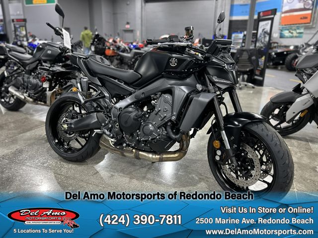 2025 Yamaha MT-09 Image 1