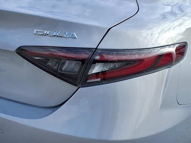 2025 Alfa Romeo Giulia Image 8