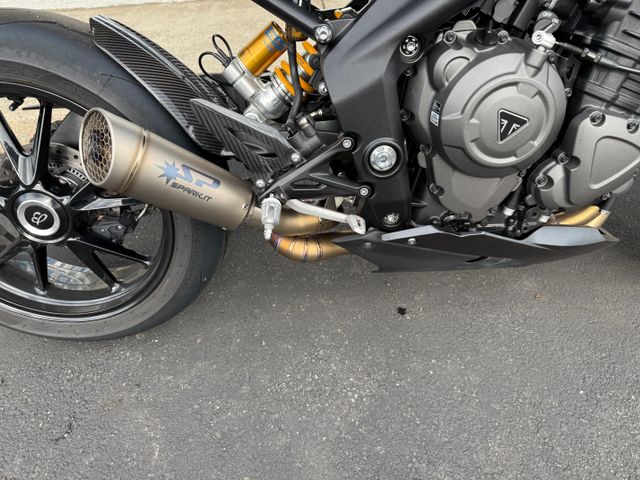 2025 Triumph Speed Triple RR BREITLING 170/270Image 5