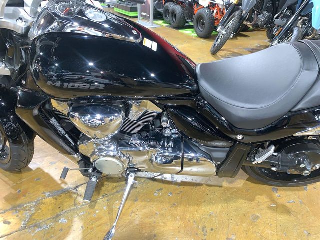 ⭐️yukky⭐️ 4.99% APR for 36 mos!* New 2025 Suzuki BOULEVARD M109R for Sale