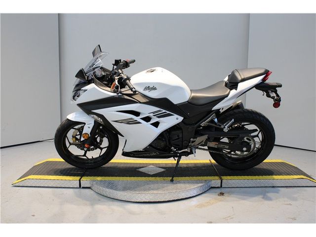 Used 2020 Kawasaki Ninja 400 | Greater Boston Motorsports 