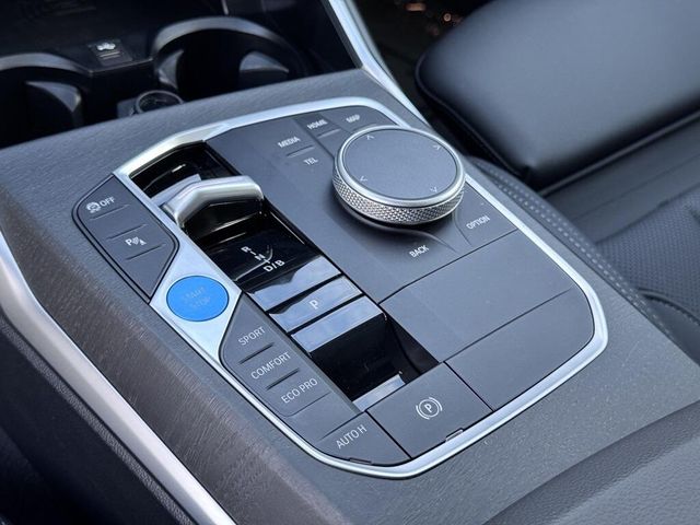2024 BMW i4 eDrive35Image 25