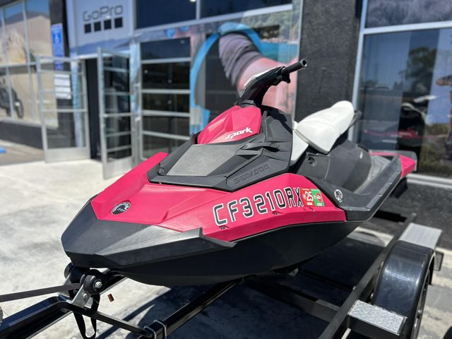 Used 2015 Sea-Doo SPARK 3UP Image 2