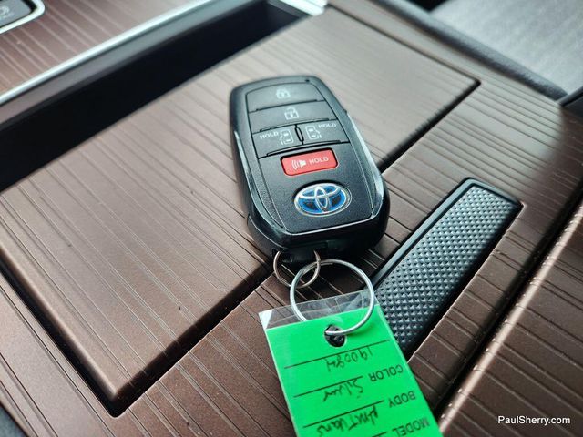 Used 2024 Toyota Sienna LEImage 60