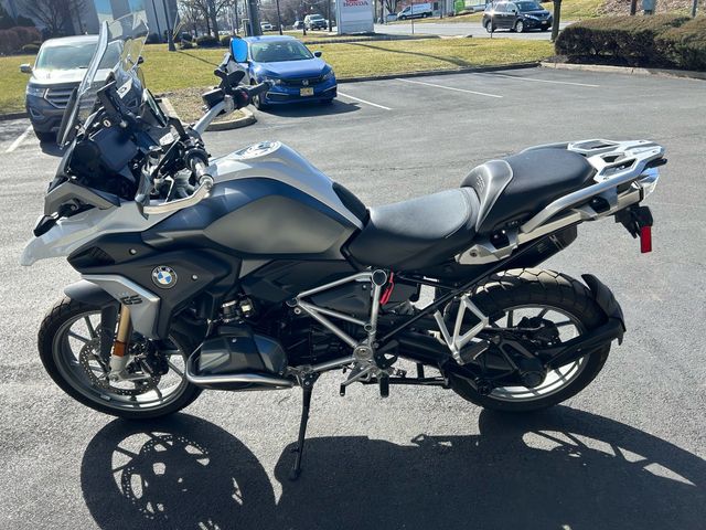 2022 BMW R 1250 GSImage 2