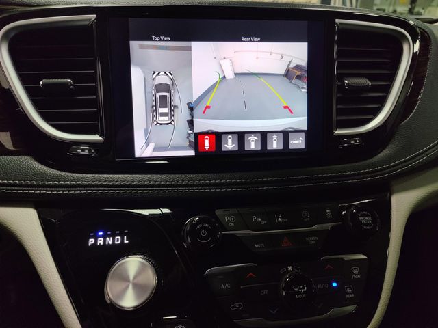 Used 2024 Chrysler Pacifica Limited AWD w/Safety SphereImage 9