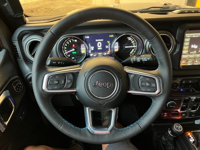 2023 Jeep Wrangler Rubicon 4xe photo 2