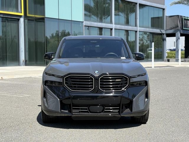 2024 BMW XM BaseImage 3