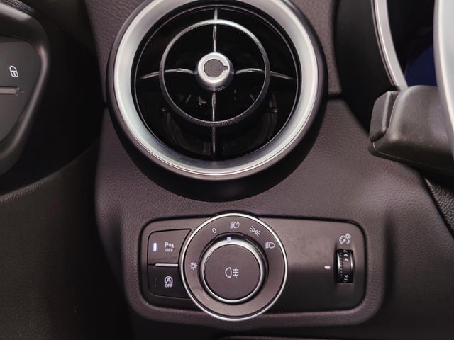 Used 2024 Alfa Romeo Stelvio Q4 AWD w/Sunroof/NavImage 30