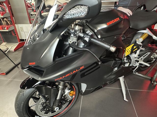 2025 Ducati PANIGALE V2Image 7