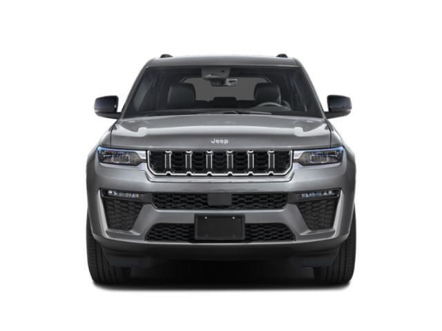 New 2027 Jeep Grand Cherokee Laredo XImage 4
