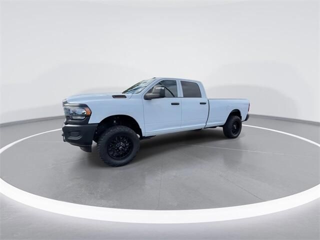 2023 Ram 2500 Tradesman photo 4