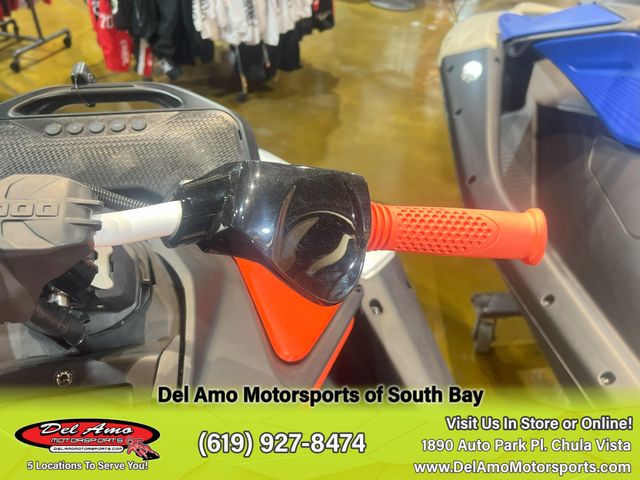 ハル 0% APR for 60 mos!* New 2025 Sea-Doo SPARK FOR 3 TRIXX for