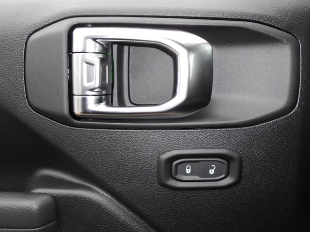 2025 Jeep Wrangler 2-door SportImage 15