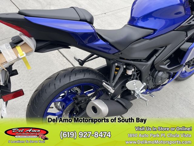 New 2025 Yamaha YZF-R3 ABS Image 6