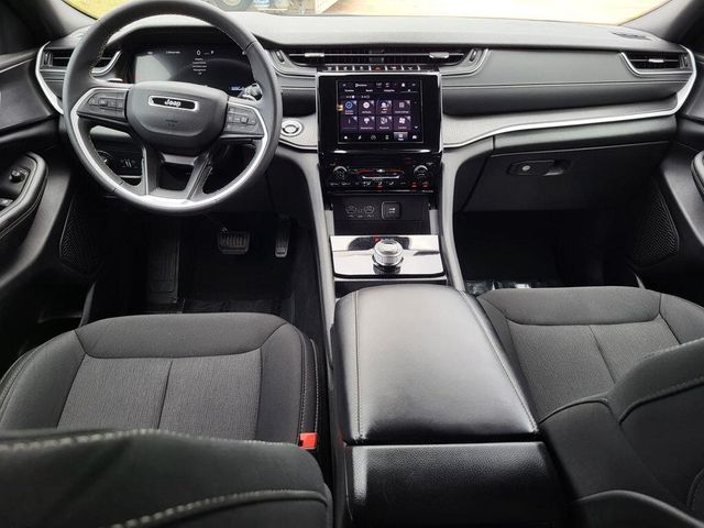 2024 Jeep Grand Cherokee L LaredoImage 33