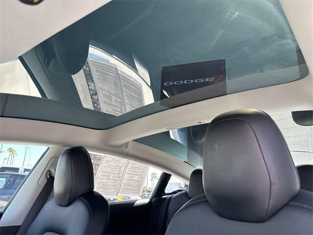 2018 Tesla Model 3 Long RangeImage 21