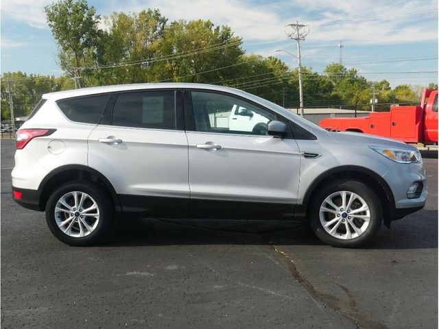 2017 Ford Escape SEImage 10