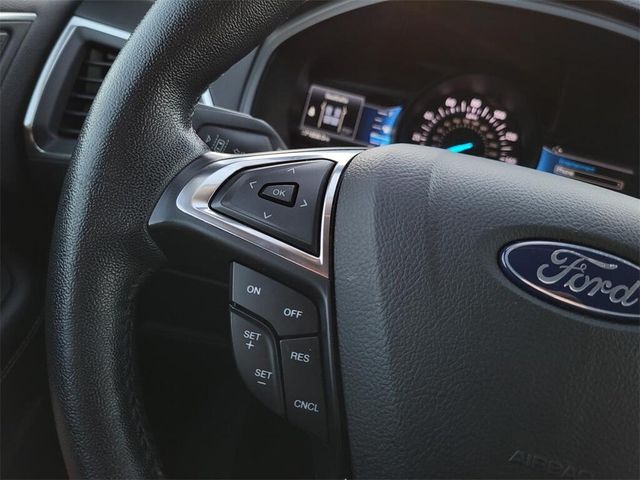 2022 Ford Edge TitaniumImage 12