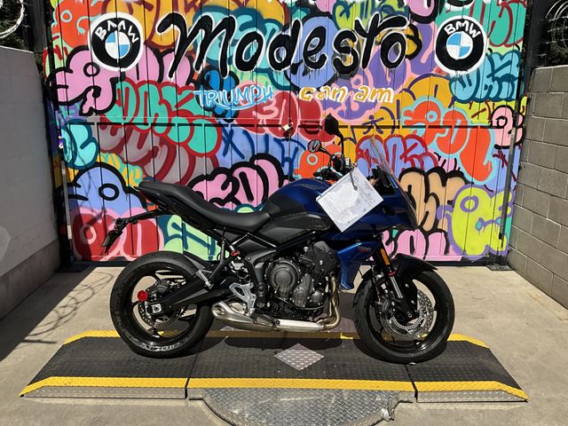 2023 Triumph TIGER SPORT in a Lucerne Blue / Sapphire Black exterior color. BMW Motorcycles of Modesto 209-524-2955 bmwmotorcyclesofmodesto.com 