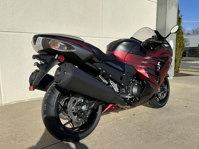 New 2025 Kawasaki Ninja ZX14R | Cross Country Powersports