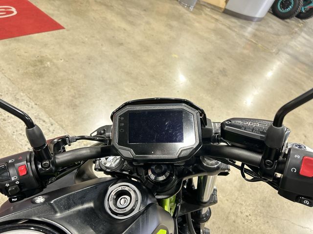 2022 Kawasaki Z650 Base  in a BLACK exterior color. Del Amo Motorsports of Redondo Beach (424) 390-7811 delamomotorsports.com 