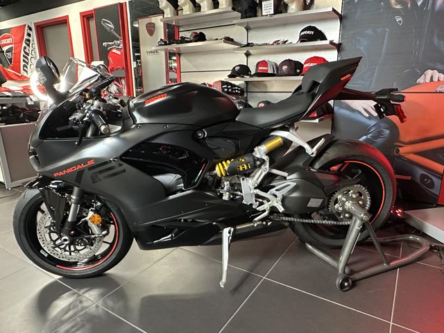2025 Ducati PANIGALE V2Image 2