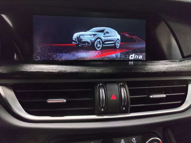 Used 2024 Alfa Romeo Stelvio Q4 AWD w/Sunroof/NavImage 24