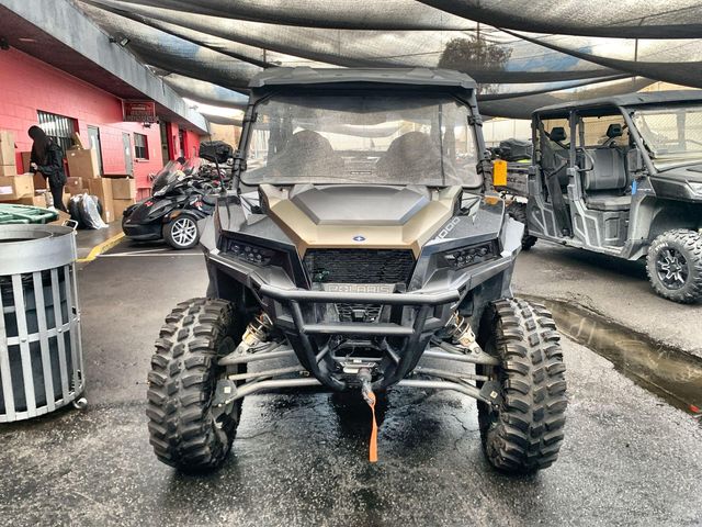 Used 2022 Polaris GENERAL XP 4 1000 DELUXE RC - BLACK CRYSTAL RIDE COMMAND Edition Image 3