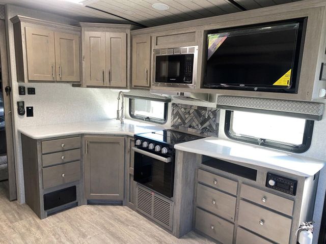 New 2024 ARCTIC FOX EDGE 27SX Image 11