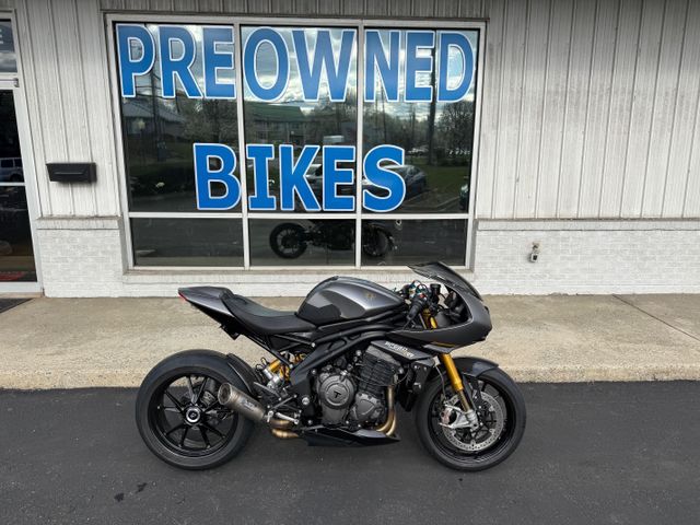 2025 Triumph Speed Triple RR BREITLING 170/270Image 1