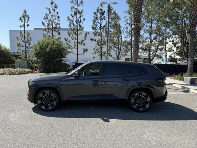 2024 BMW XM BaseImage 9
