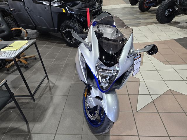 abahouse mavie❣️2025年春物❣️定価13200円 New 2025 SUZUKI HAYABUSA METALLIC MYSTIC SILVER | Family Powersports