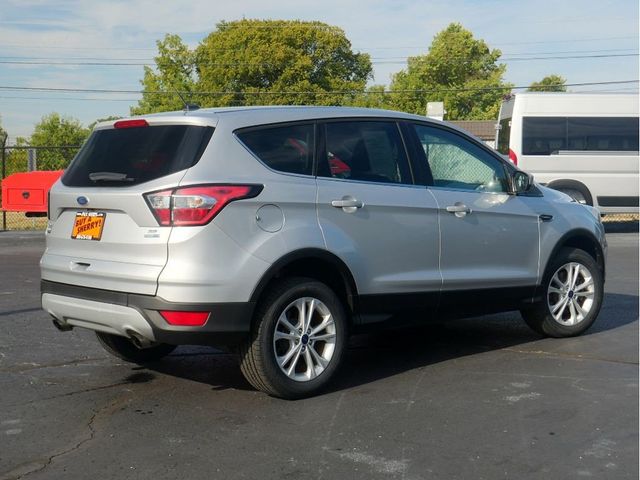 2017 Ford Escape SEImage 12