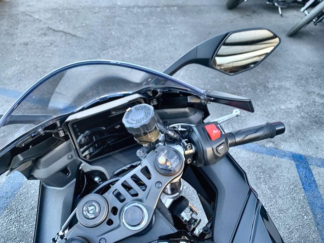 New 2025 Yamaha YZF-R9 Image 14