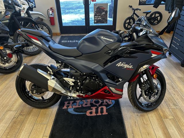 2026 Kawasaki Ninja 500 abs metallic matte twilight bluecandy persimmon red