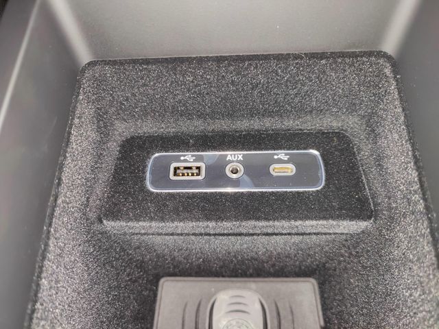 Used 2024 Alfa Romeo Stelvio Q4 AWD w/Sunroof/NavImage 26