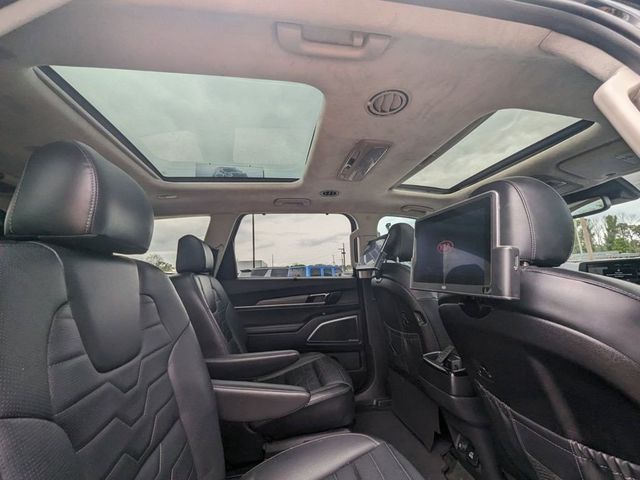 2021 Kia Telluride SX in a Ebony Black exterior color and Blackinterior. Johnson Dodge 601-693-6343 pixelmotiondemo.com 